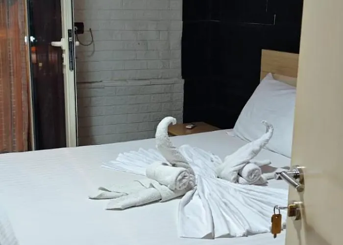 Center Elite * Tirana