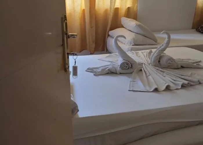 Center Elite Hotel *